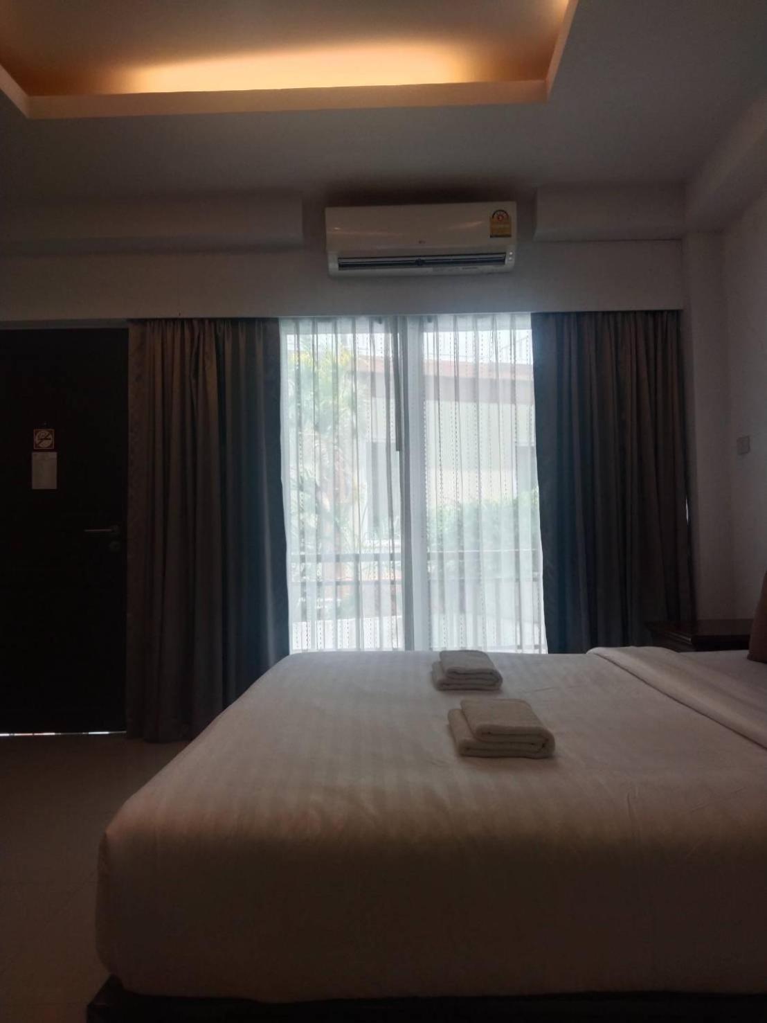 Sota Residence Pattaya Eksteriør billede